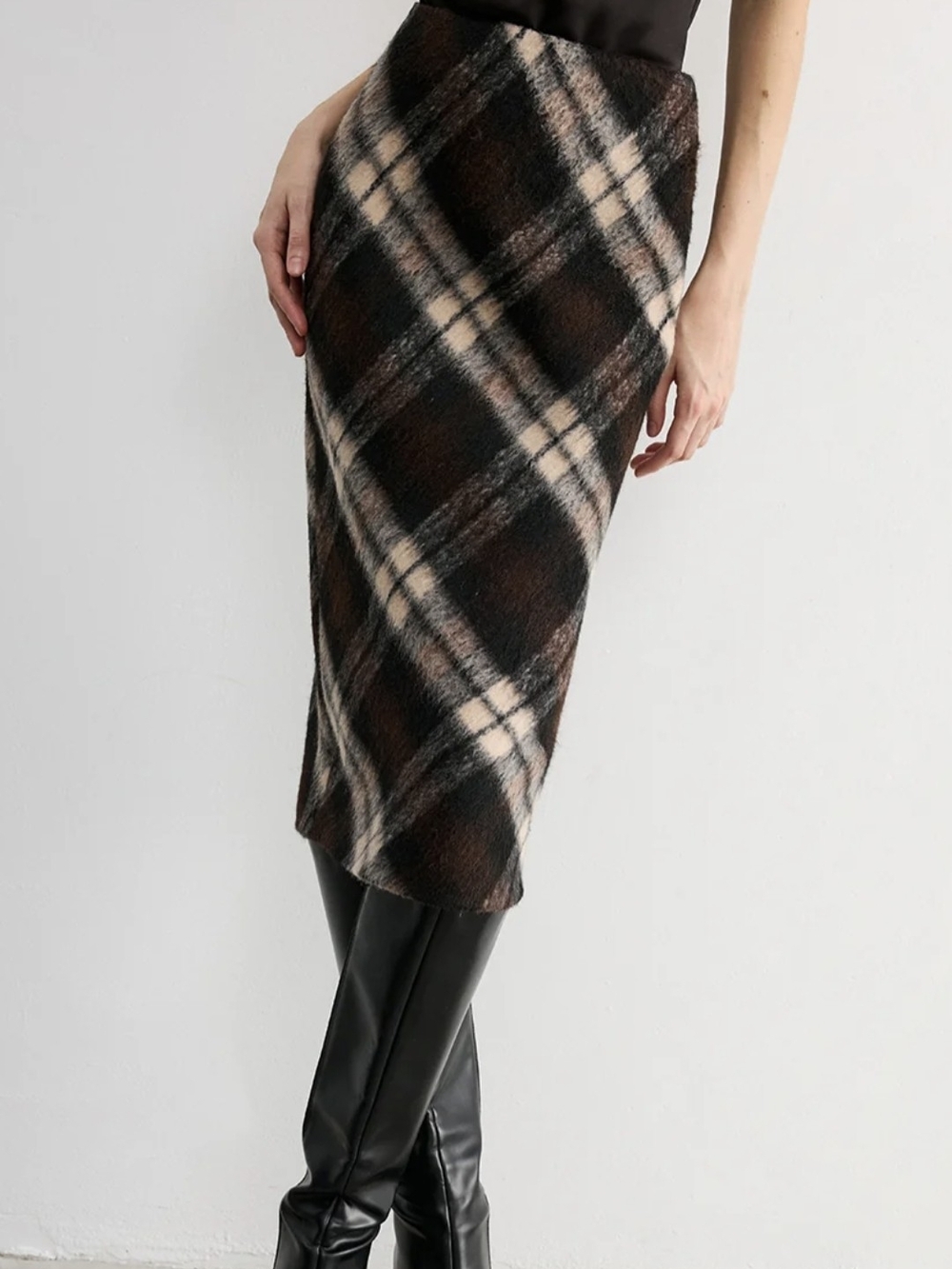Commense Plaid Wool-Blend Midi Pencil Skirt - Picture 4 of 9
